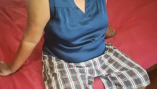 Dünyanın en ateşli Asyalı orta yaşlı seksi kadın