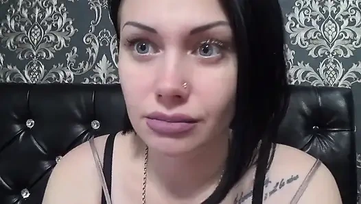 Kaşıntımı hareket ettiriyorum ve burnum akıyor