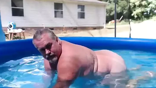 Çıplak havuz adım baba