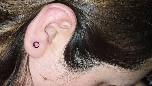 Evli kadın çiş içiyor