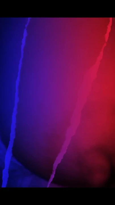 "Mia çok ateşli duygular hissediyor" dan mutlaka görülmeli an