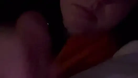 18 Yaşındaki Gece Oral Seks Yapıyor