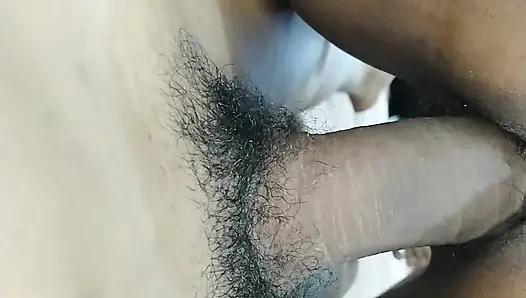 O gece üvey kız kardeşimin arkadaşıyla konuşmaları farklıydı. Ay ışığına sahip bir gece, hafif bir gülümseme...