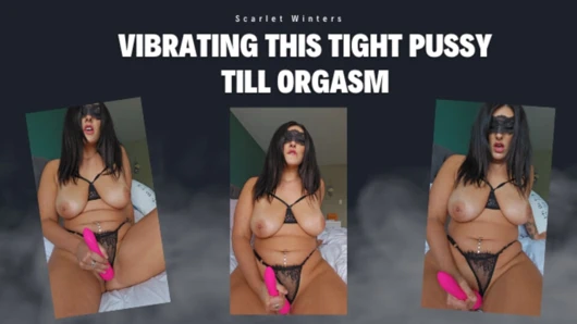 Taytlı orta yaşlı seksi kadın öğretmen soyunuyor ve çevrimiçi mastürbasyon yapıyor