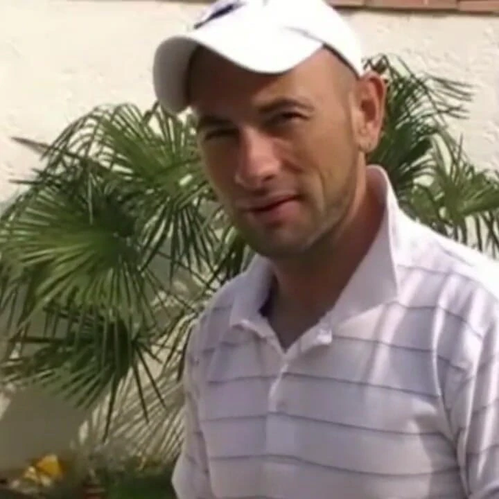 Fransız porno yıldızı Mathiey Ferathi tarafından sikiliyor