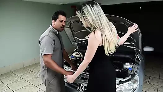 Lorena vs priscilla (tgirls aşırı meydan okuma)