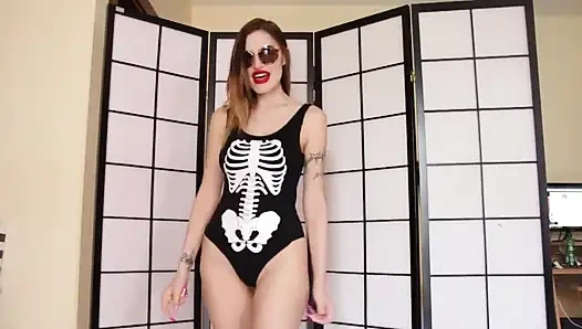 İskelet kız sana zarar vermek istiyor!