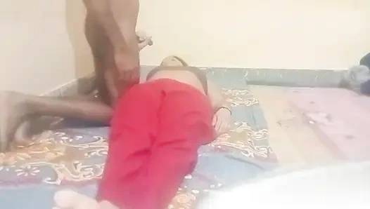 Hintli yeni aşk evli çift romantizmi ve Hintçe seks bölüm 1 videosu