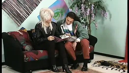 Güçlü yelesi ve sevimli küçük