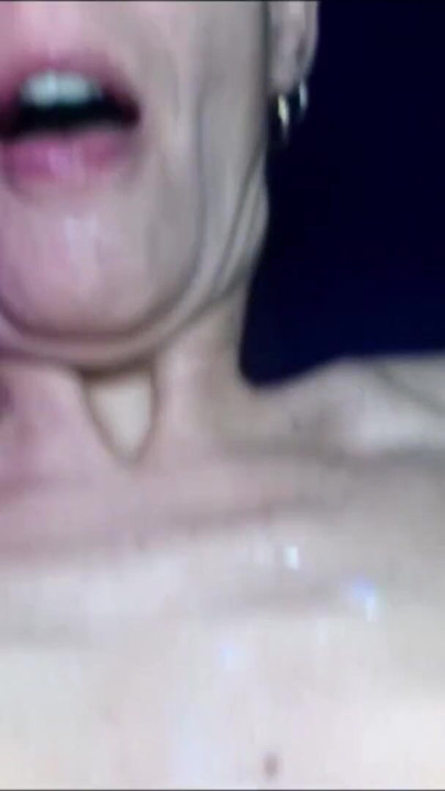 Corabitch - porno sinema Frankfurt'ta attırma ile sikiş | Klip 3