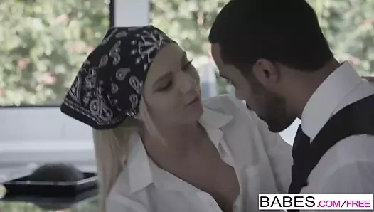 Hatunlar - siyah daha iyidir - yanan arzu bir aygır oynadığı