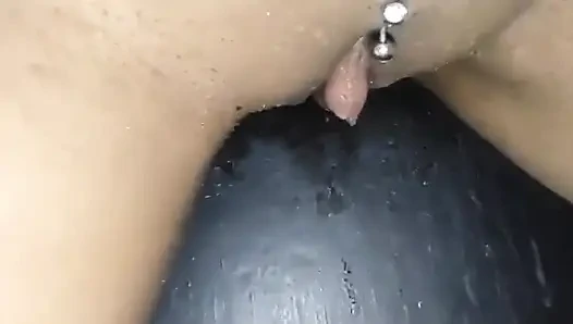 Götümü delikten amımı ve götümü kıran büyük, kalın bir siyah yarağa verdim