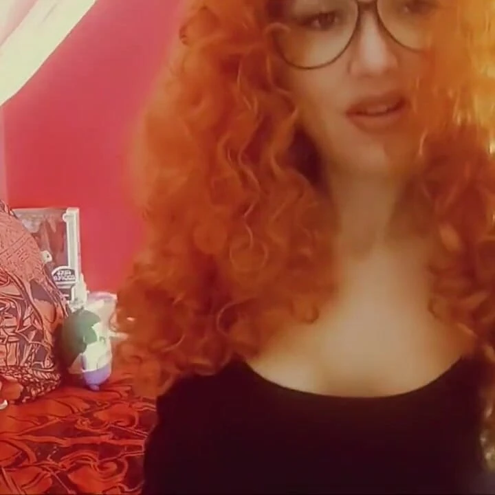 Chantal kanal yeni seks oyuncaklarınızla oynuyor