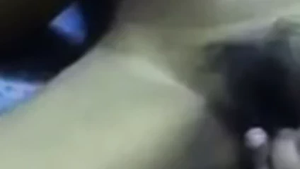 Hint oğlan parmak ona kız arkadaş