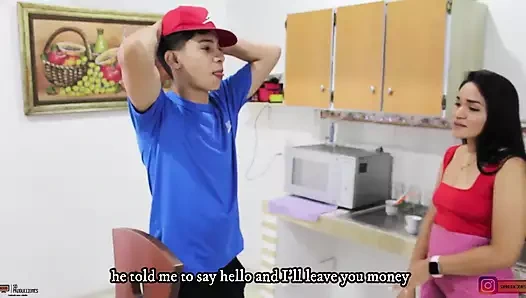 Azgın orta yaşlı seksi kadın azgın olana kadar erkek arkadaşının büyük yarağını sikiyor - İspanyolca porno