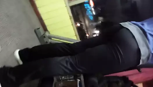 Siyah yoga pantolonu