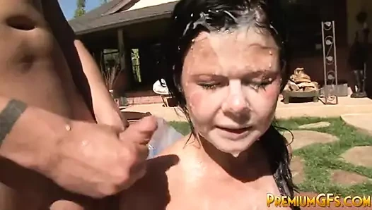 Loni evans bukkake fetiş sürtük boşalmak kapalı