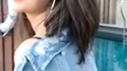 Sürtük selfies yapıyor ve dans ediyor 2.mp4