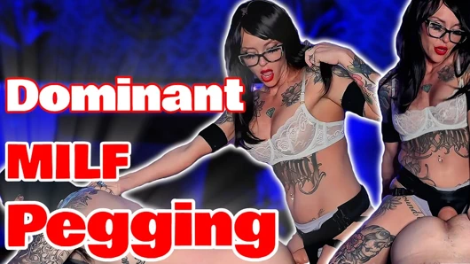 Baskın orta yaşlı seksi kadın itaatkar kocasını sikiyor