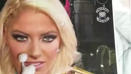 Wwe alexa bliss boşalma anısına 22