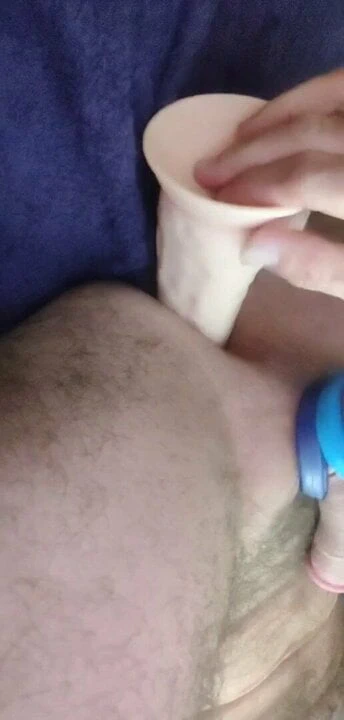 Spun dışarı yapay penis oyun