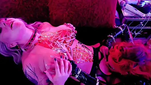Red x seks kaseti: çıkarılacak şekilde yapıldı