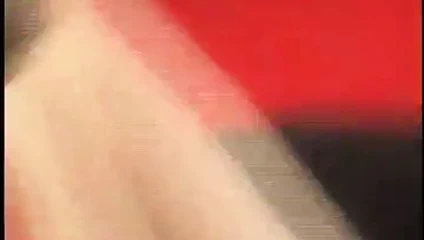 Bir seksi metres içinde lateks kadın iç çamaşırı sikikleri ona iki sıcak bitc