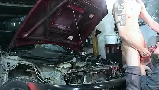 Seksi tamirci Vilu Vidish Toyota Ae101 ile sikiliyor