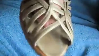 Kız arkadaşımın topuklu ayakkabılarına boşal