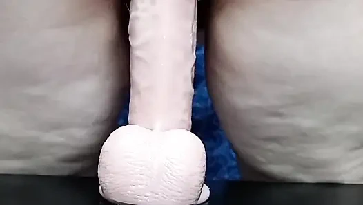 Doyumsuz azgın evli kadın büyük amını kırdı