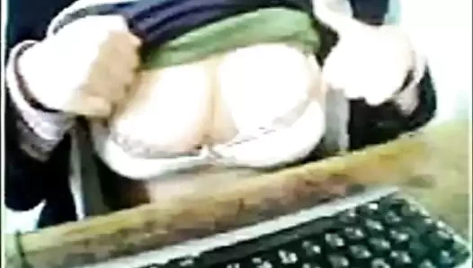 Türk-Arap-Asyalı tesettürlü karışık fotoğraf 12