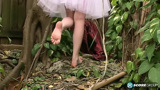 Saige Aeryne: Orman ayak perisi