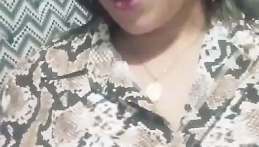 Annem tek başına mastürbasyon yapmayı sever