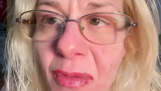 Üvey anne lucio için oral seks, memeyle muamele ve sutyen fetişi