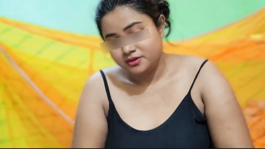 Üvey kız kardeşimle evde tek başına sikişiyorum sert sikiş