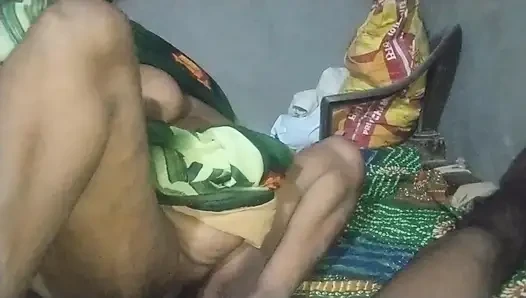 Hintli köylü altı video üvey kız kardeşim