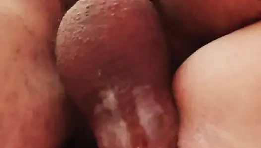 Aldatan evli kadın, döllenmeyle biten ırklararası seks - yakın çekim