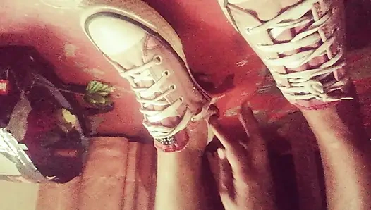 Üvey kızın üvey babasının yarağına hiç utanması yok