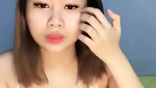 Canlı video, siyah sutyenli malay kız