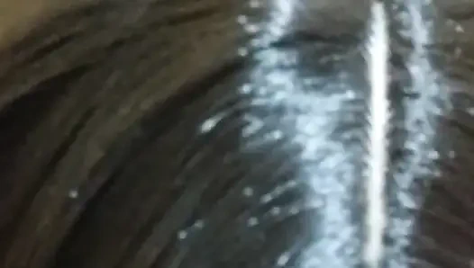 Kırmızı tangalı büyük götlü kadın içinde işini bitirecek bir adamla sikişmeye hevesli