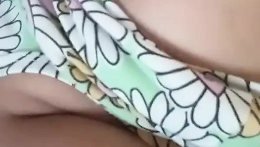 Sri Lanka Girl Musterbation em banheiro com Dildo Lust com peitos grandes e buceta molhada
