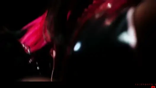 Megan Coxxe ve Holly D kauçuğun zevklerini yaşıyor