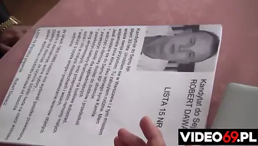 Kandydat do Sejmu walczy o glosy swoim kutasem