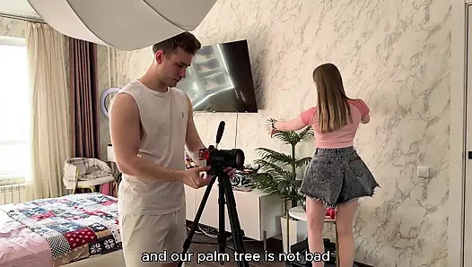 Üvey kız kardeşim Onlyfans fahişesi oldu. Seks!