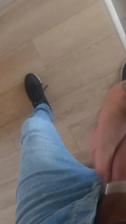 SÜRTÜK YARAĞıM DıŞARıDA BABAMı BEKLIYOR