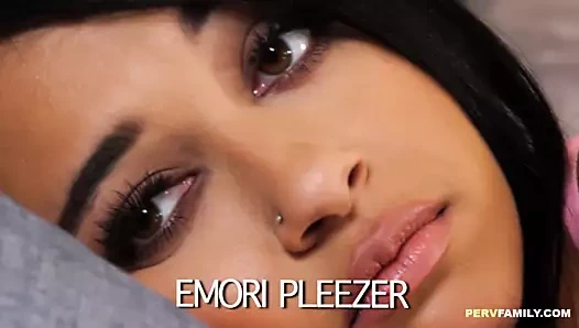 Busty kızı ile aile rol yapma