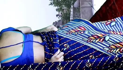 ON ROOF OUTDOR FUCKING.Newly love married couples first Fucking on roof  indian Teen Girl Fucks Her boyfriend