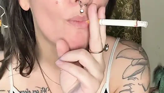 Koltuk altı ibadeti ve chery ağaçlarıyla sigara içme