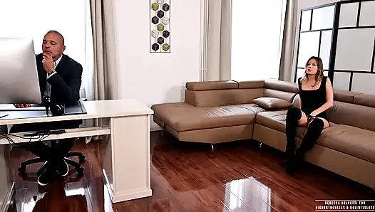 Patron Rebecca Volpetti tam bir kaltak