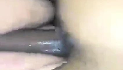 Beyaz ucube seven bu büyük siyah çük